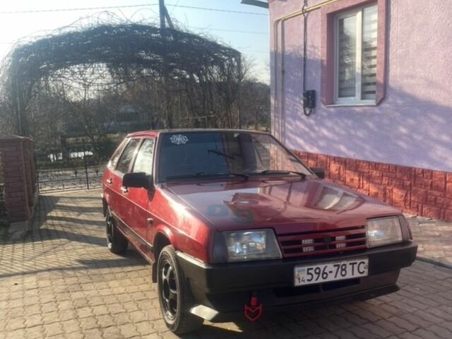 Червоний ВАЗ 2109, об'ємом двигуна 1.5 л та пробігом 250 тис. км за 1050 $, фото 1 на Automoto.ua