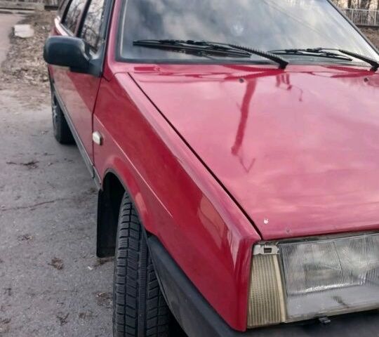 Красный ВАЗ 2109, объемом двигателя 0 л и пробегом 157 тыс. км за 828 $, фото 1 на Automoto.ua