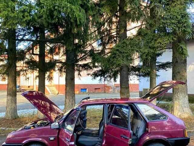 Красный ВАЗ 2109, объемом двигателя 15 л и пробегом 111 тыс. км за 1250 $, фото 1 на Automoto.ua