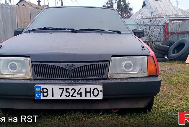 Красный ВАЗ 2109, объемом двигателя 1.5 л и пробегом 0 тыс. км за 900 $, фото 1 на Automoto.ua