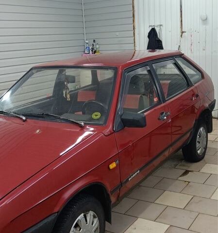 Красный ВАЗ 2109, объемом двигателя 0 л и пробегом 100 тыс. км за 600 $, фото 1 на Automoto.ua