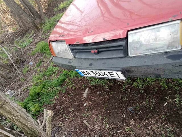 Красный ВАЗ 2109, объемом двигателя 1.5 л и пробегом 300 тыс. км за 380 $, фото 1 на Automoto.ua