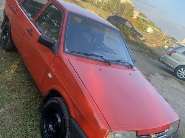Красный ВАЗ 2109, объемом двигателя 0 л и пробегом 334 тыс. км за 603 $, фото 1 на Automoto.ua