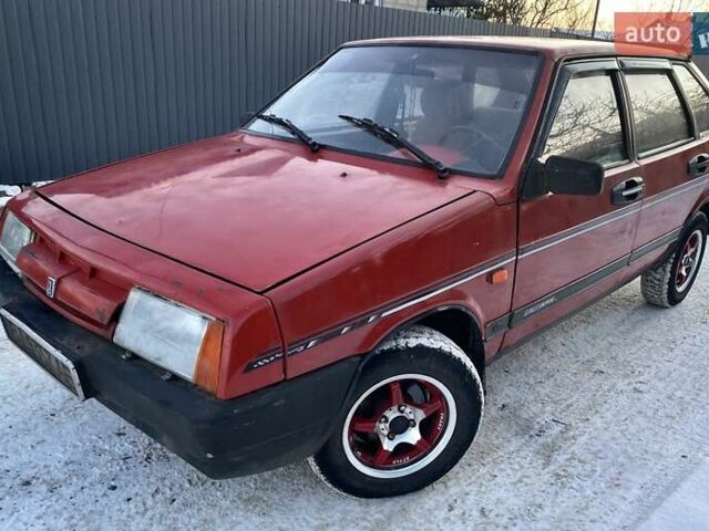 Красный ВАЗ 2109, объемом двигателя 1.3 л и пробегом 169 тыс. км за 950 $, фото 1 на Automoto.ua
