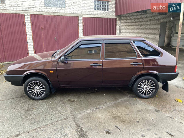 Красный ВАЗ 2109, объемом двигателя 1.5 л и пробегом 63 тыс. км за 1800 $, фото 1 на Automoto.ua