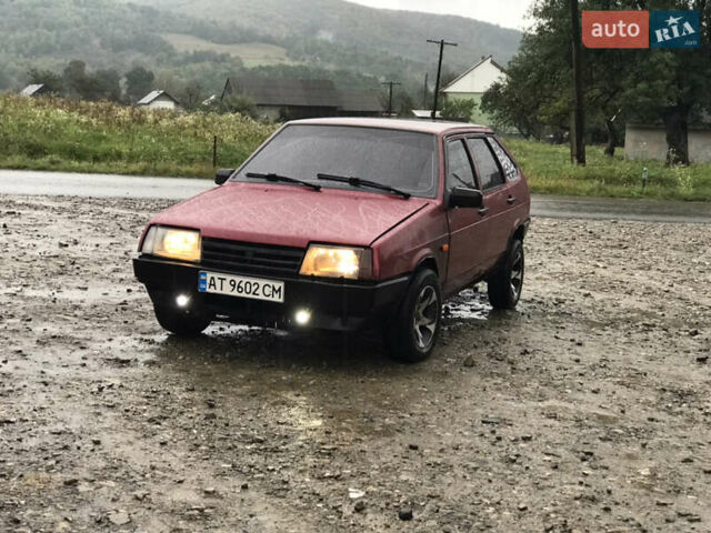 Красный ВАЗ 2109, объемом двигателя 1.5 л и пробегом 325 тыс. км за 800 $, фото 1 на Automoto.ua