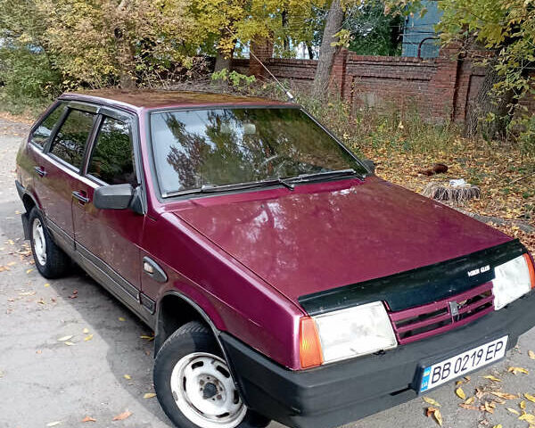 Красный ВАЗ 2109, объемом двигателя 1.5 л и пробегом 246 тыс. км за 1100 $, фото 1 на Automoto.ua