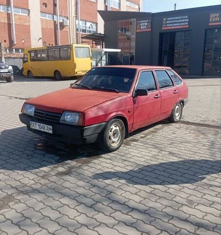 Красный ВАЗ 2109, объемом двигателя 1.5 л и пробегом 76 тыс. км за 600 $, фото 1 на Automoto.ua