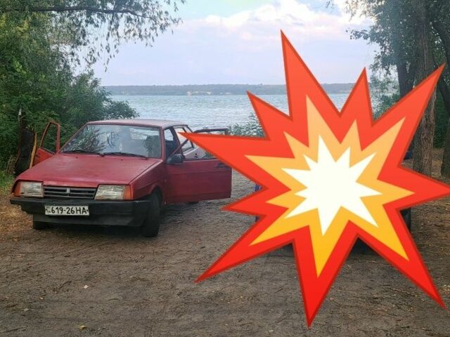 Красный ВАЗ 2109, объемом двигателя 1.5 л и пробегом 350 тыс. км за 500 $, фото 1 на Automoto.ua