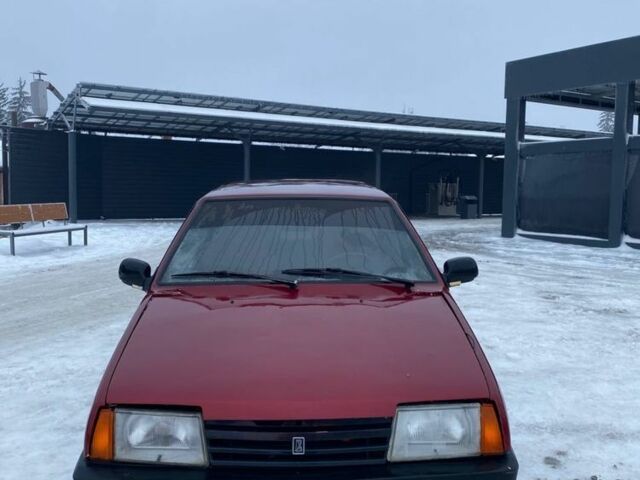 Красный ВАЗ 2109, объемом двигателя 1.5 л и пробегом 340 тыс. км за 750 $, фото 1 на Automoto.ua