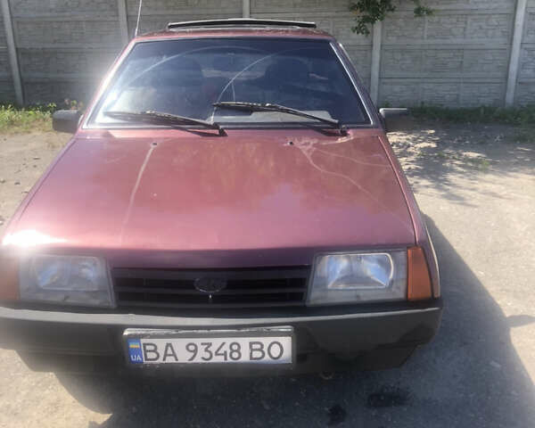 Красный ВАЗ 2109, объемом двигателя 1.5 л и пробегом 200 тыс. км за 1500 $, фото 1 на Automoto.ua