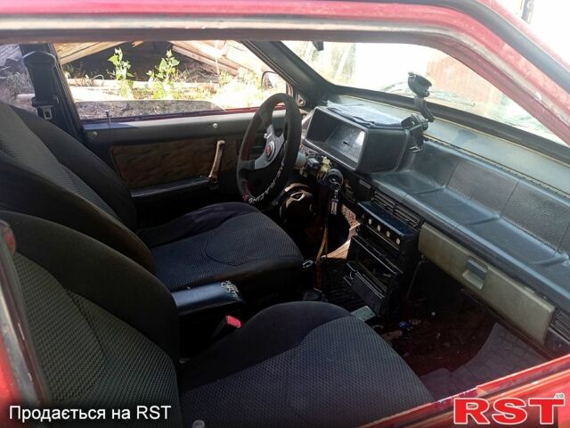Красный ВАЗ 2109, объемом двигателя 1.5 л и пробегом 0 тыс. км за 900 $, фото 1 на Automoto.ua