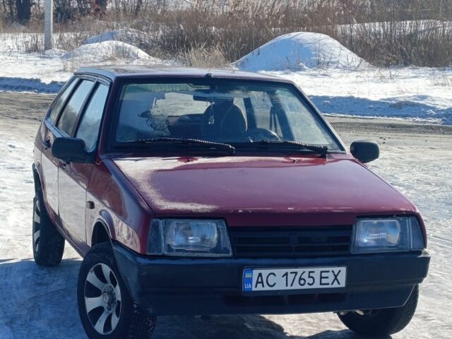 Красный ВАЗ 2109, объемом двигателя 1.5 л и пробегом 40 тыс. км за 1206 $, фото 1 на Automoto.ua
