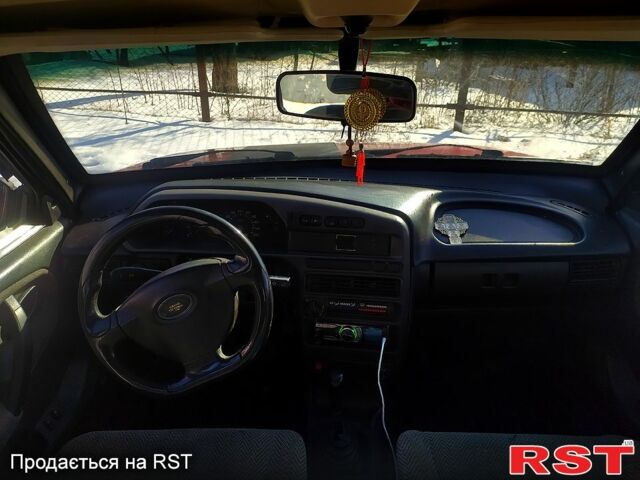 Красный ВАЗ 2109, объемом двигателя 1.5 л и пробегом 225 тыс. км за 1000 $, фото 1 на Automoto.ua