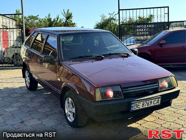 Красный ВАЗ 2109, объемом двигателя 1.5 л и пробегом 300 тыс. км за 1399 $, фото 1 на Automoto.ua