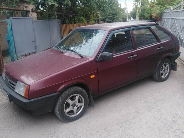Красный ВАЗ 2109, объемом двигателя 1.5 л и пробегом 240 тыс. км за 2000 $, фото 1 на Automoto.ua