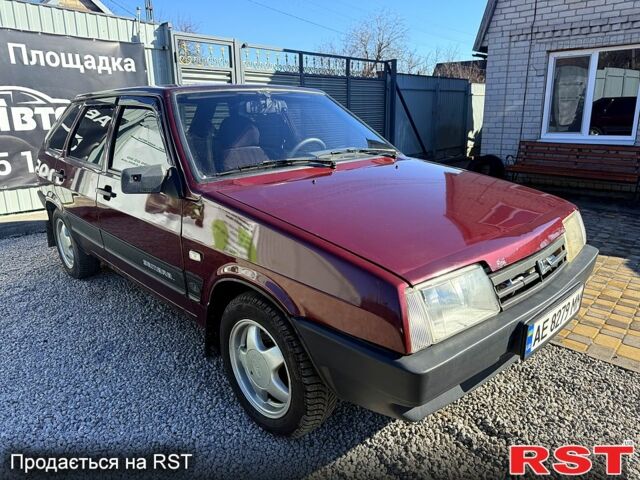 Красный ВАЗ 2109, объемом двигателя 1.5 л и пробегом 150 тыс. км за 1300 $, фото 1 на Automoto.ua
