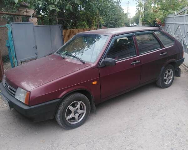 Червоний ВАЗ 2109, об'ємом двигуна 1.5 л та пробігом 240 тис. км за 2000 $, фото 1 на Automoto.ua
