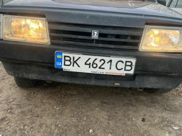 Красный ВАЗ 2109, объемом двигателя 1 л и пробегом 75 тыс. км за 1100 $, фото 1 на Automoto.ua