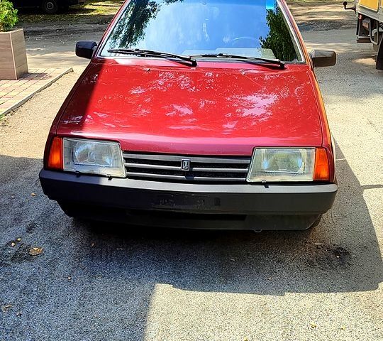 Красный ВАЗ 2109, объемом двигателя 1.6 л и пробегом 200 тыс. км за 1650 $, фото 1 на Automoto.ua