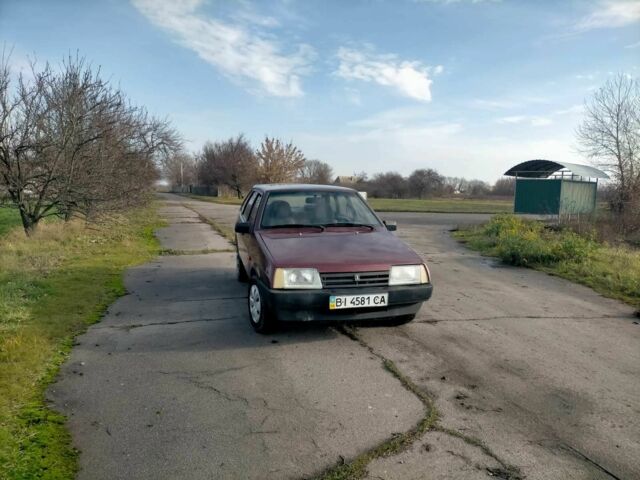 Красный ВАЗ 2109, объемом двигателя 1.5 л и пробегом 198 тыс. км за 1600 $, фото 1 на Automoto.ua