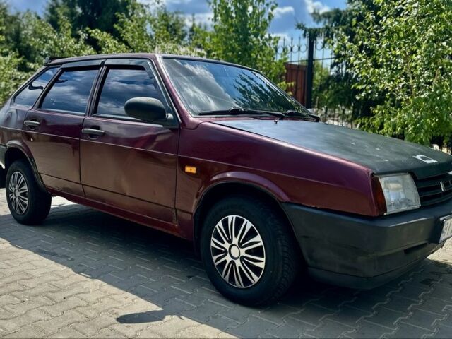 Красный ВАЗ 2109, объемом двигателя 1.5 л и пробегом 300 тыс. км за 950 $, фото 1 на Automoto.ua