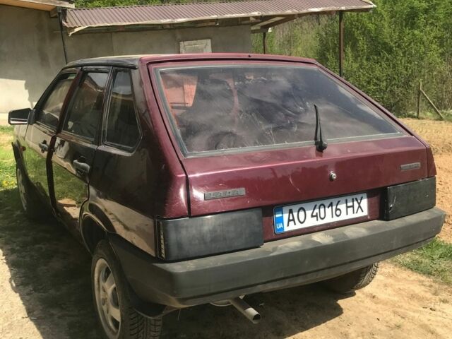 Красный ВАЗ 2109, объемом двигателя 1.5 л и пробегом 159 тыс. км за 900 $, фото 1 на Automoto.ua