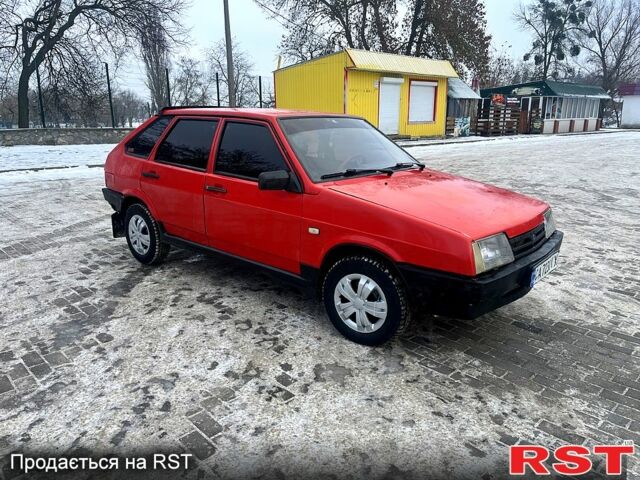 Красный ВАЗ 2109, объемом двигателя 1.5 л и пробегом 30000 тыс. км за 1250 $, фото 1 на Automoto.ua