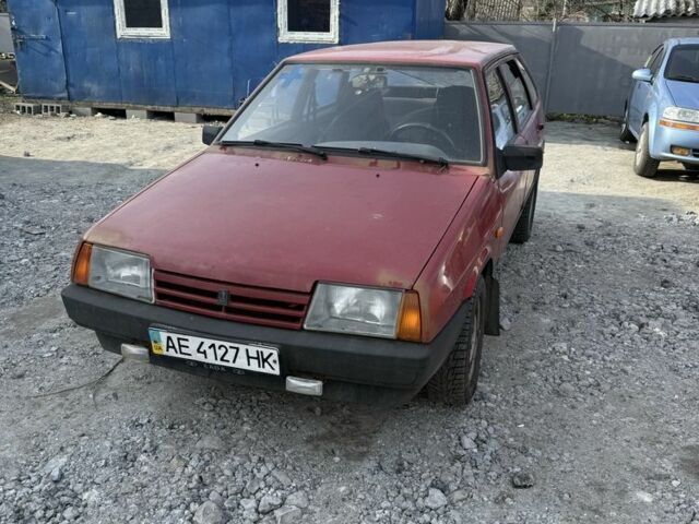 Красный ВАЗ 2109, объемом двигателя 1.6 л и пробегом 200 тыс. км за 750 $, фото 1 на Automoto.ua