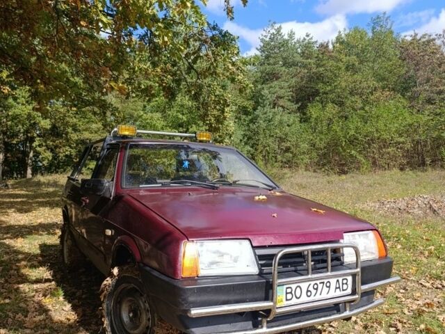 Красный ВАЗ 2109, объемом двигателя 1.5 л и пробегом 199 тыс. км за 800 $, фото 1 на Automoto.ua