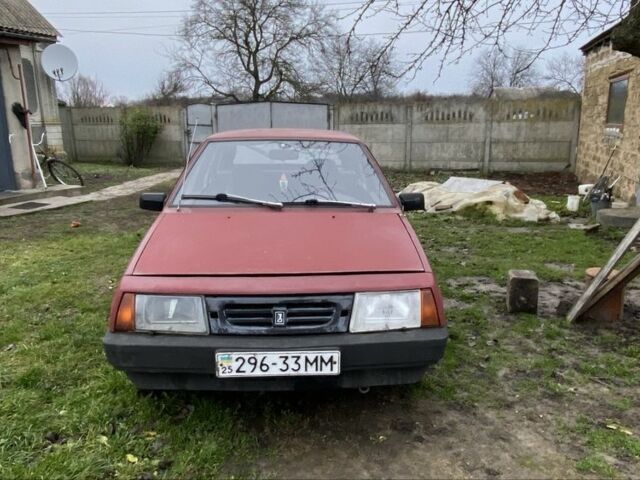 Красный ВАЗ 2109, объемом двигателя 1.5 л и пробегом 1000 тыс. км за 750 $, фото 1 на Automoto.ua