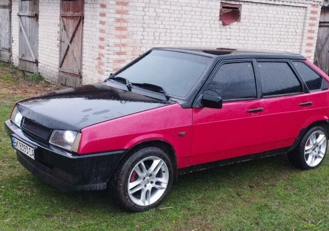 Красный ВАЗ 2109, объемом двигателя 1.3 л и пробегом 29 тыс. км за 1000 $, фото 1 на Automoto.ua