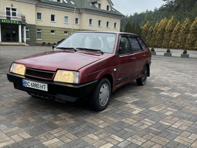 Красный ВАЗ 2109, объемом двигателя 1.5 л и пробегом 82 тыс. км за 800 $, фото 1 на Automoto.ua