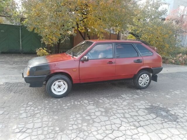 Красный ВАЗ 2109, объемом двигателя 1.5 л и пробегом 170 тыс. км за 500 $, фото 1 на Automoto.ua