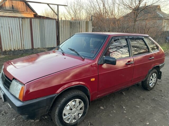 Красный ВАЗ 2109, объемом двигателя 1.1 л и пробегом 200 тыс. км за 897 $, фото 1 на Automoto.ua