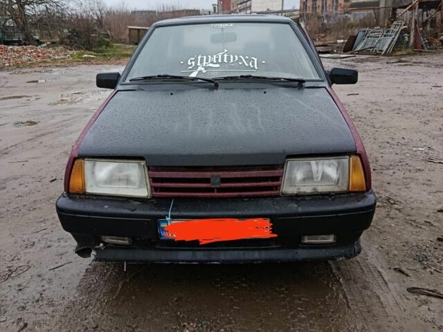 Красный ВАЗ 2109, объемом двигателя 1.6 л и пробегом 200 тыс. км за 450 $, фото 1 на Automoto.ua