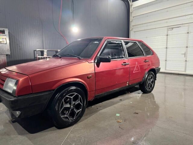 Красный ВАЗ 2109, объемом двигателя 1.5 л и пробегом 3 тыс. км за 1000 $, фото 1 на Automoto.ua