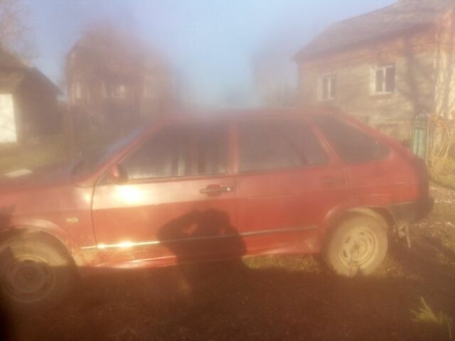 Красный ВАЗ 2109, объемом двигателя 1.5 л и пробегом 200 тыс. км за 592 $, фото 1 на Automoto.ua