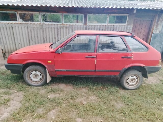 Красный ВАЗ 2109, объемом двигателя 1.5 л и пробегом 34 тыс. км за 427 $, фото 1 на Automoto.ua