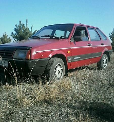 Червоний ВАЗ 2109, об'ємом двигуна 1.5 л та пробігом 1 тис. км за 1350 $, фото 1 на Automoto.ua