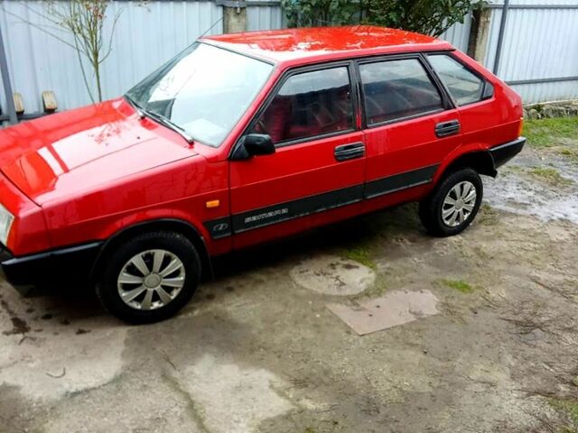 ВАЗ 2109, объемом двигателя 1.5 л и пробегом 200 тыс. км за 1000 $, фото 1 на Automoto.ua