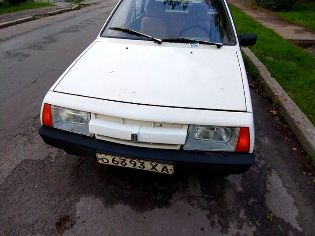 ВАЗ 2109, объемом двигателя 1.3 л и пробегом 52 тыс. км за 1000 $, фото 1 на Automoto.ua