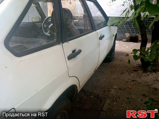 ВАЗ 2109, об'ємом двигуна 1.5 л та пробігом 111 тис. км за 400 $, фото 1 на Automoto.ua