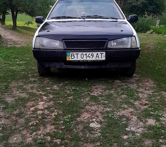 ВАЗ 2109, объемом двигателя 1.5 л и пробегом 235 тыс. км за 600 $, фото 1 на Automoto.ua