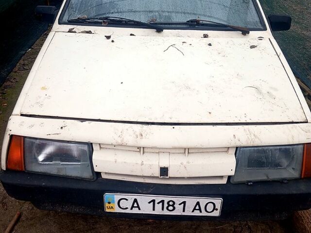 ВАЗ 2109, объемом двигателя 1.5 л и пробегом 300 тыс. км за 800 $, фото 1 на Automoto.ua