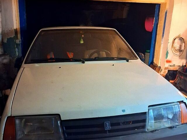 ВАЗ 2109, об'ємом двигуна 1.1 л та пробігом 200 тис. км за 850 $, фото 1 на Automoto.ua