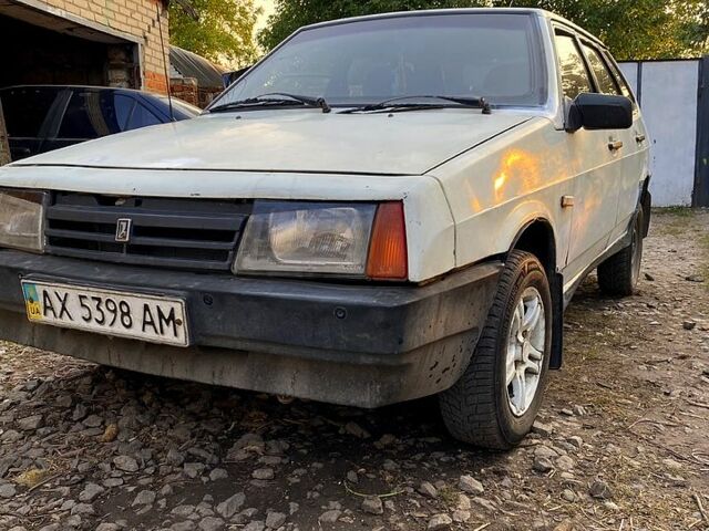 ВАЗ 2109, объемом двигателя 1.5 л и пробегом 200 тыс. км за 500 $, фото 1 на Automoto.ua