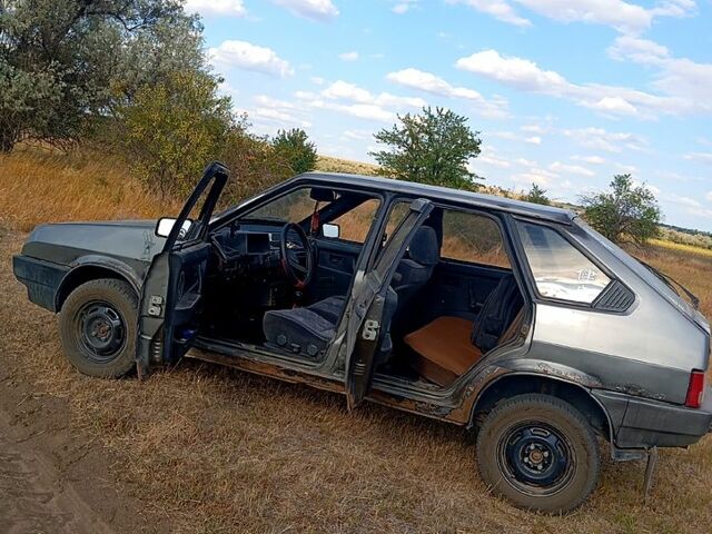 ВАЗ 2109, объемом двигателя 1.5 л и пробегом 140 тыс. км за 1000 $, фото 1 на Automoto.ua