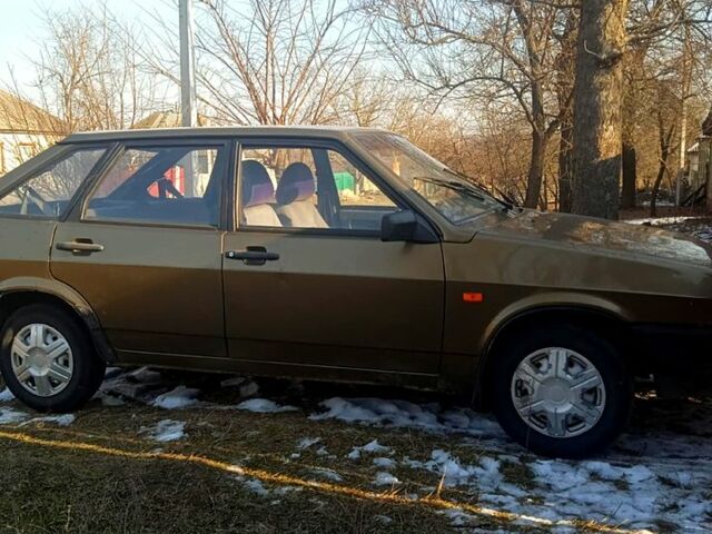 ВАЗ 2109, объемом двигателя 15 л и пробегом 0 тыс. км за 1100 $, фото 1 на Automoto.ua