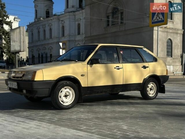 Желтый ВАЗ 2109, объемом двигателя 0 л и пробегом 85 тыс. км за 1400 $, фото 1 на Automoto.ua